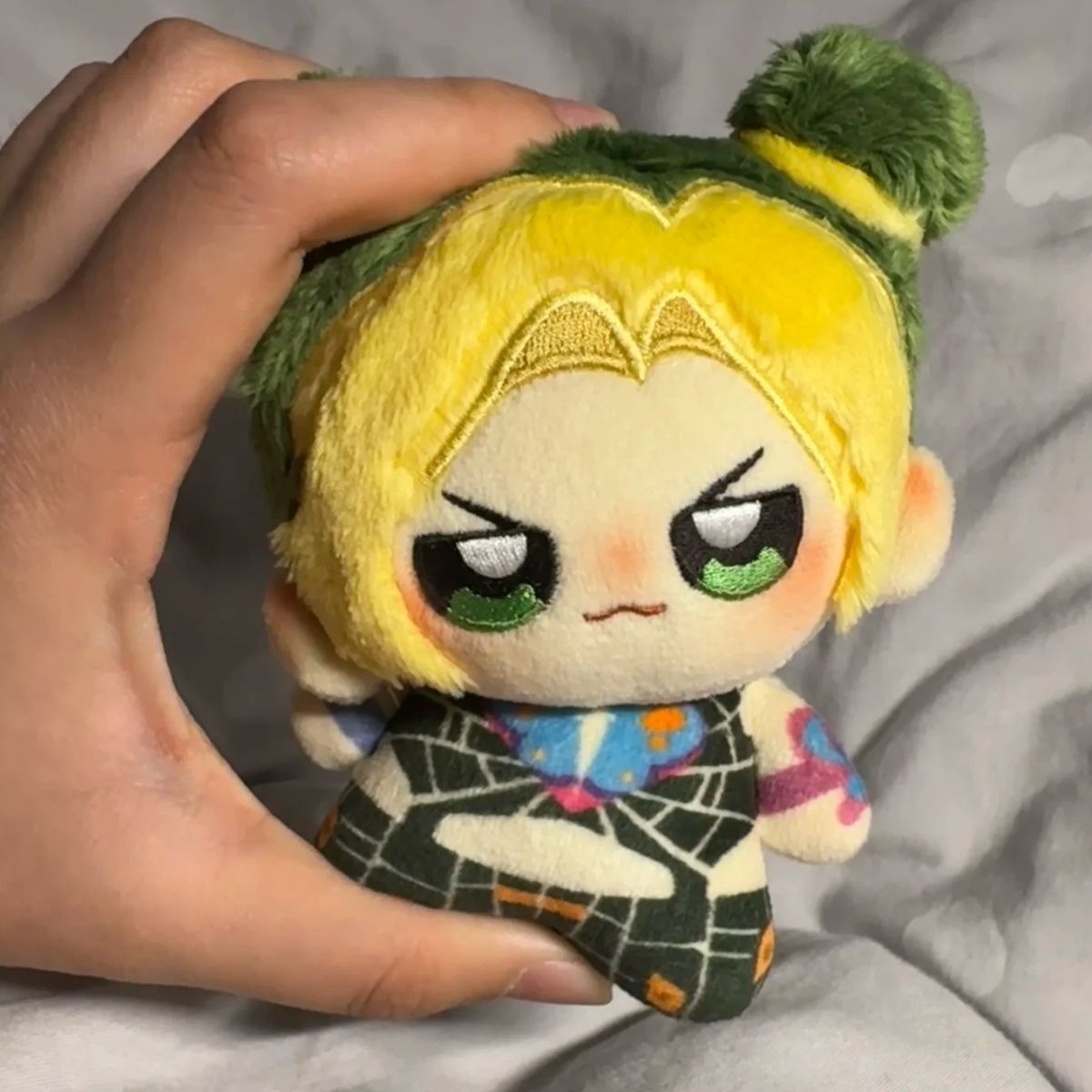 Peluche de Jolyne Cujoh de 10  - Cosplay Prop Making reseña y precio